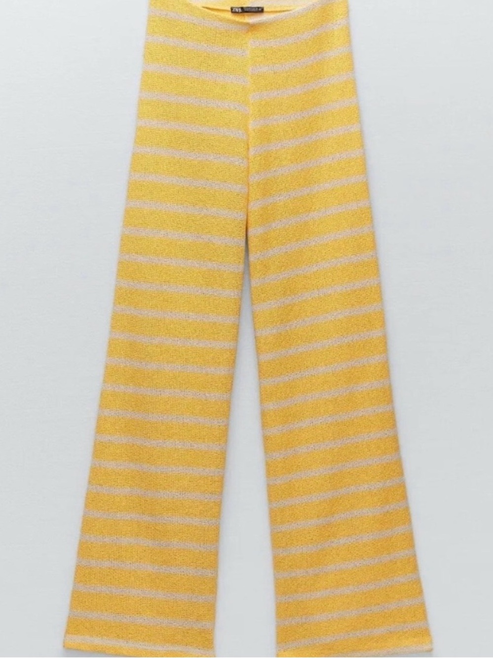 Zara cropped knit coverup pants.